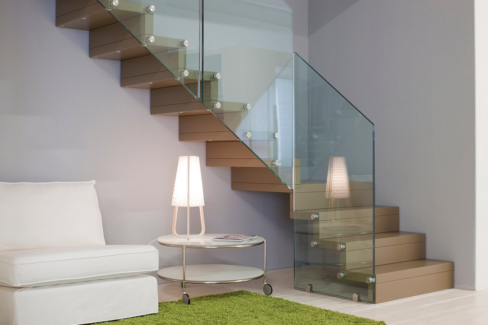 Comprare una scala prefabbricata cose di casa Struttura in vetro moderna