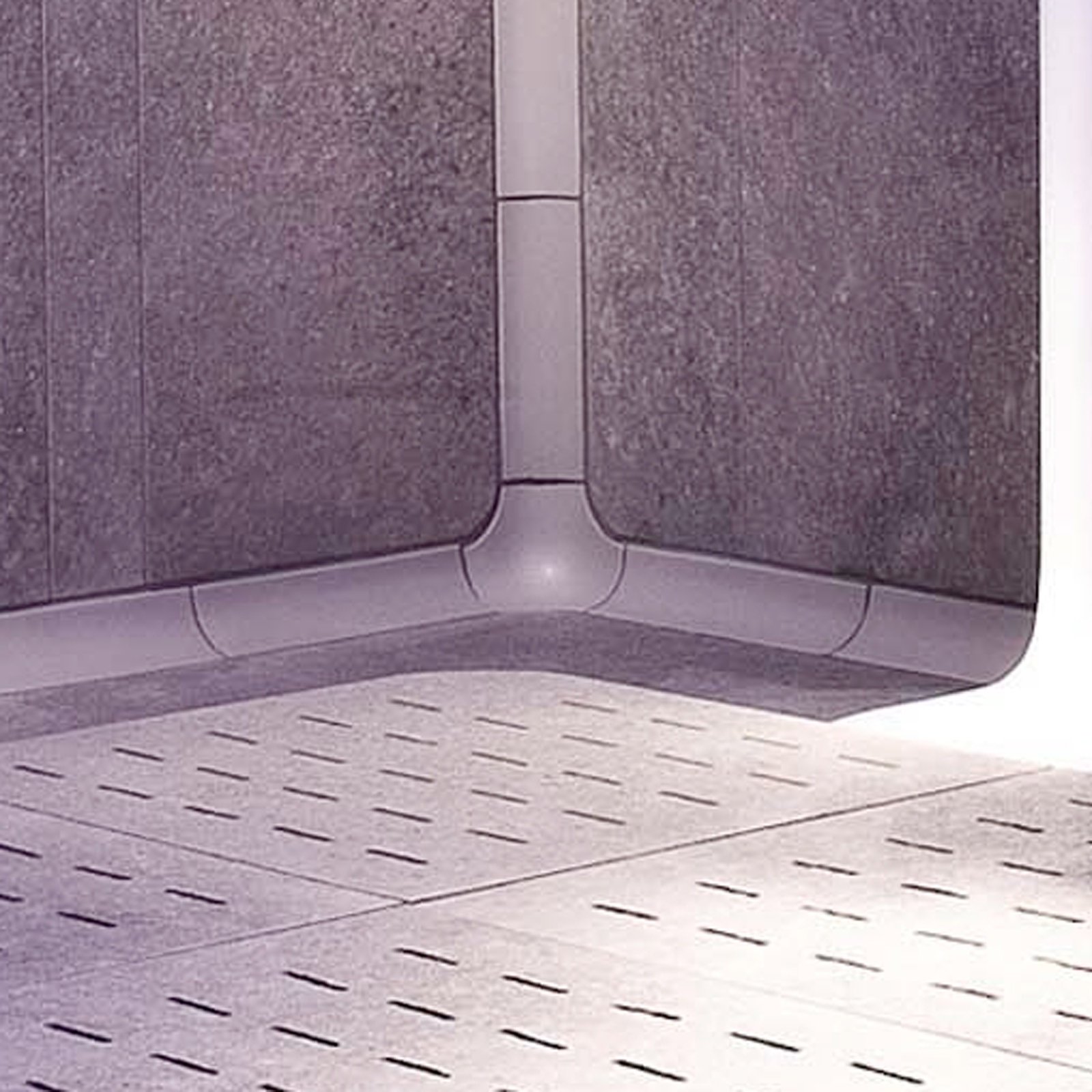 Come scegliere il battiscopa cose di casa Rivestimento in gesso effetto pietra