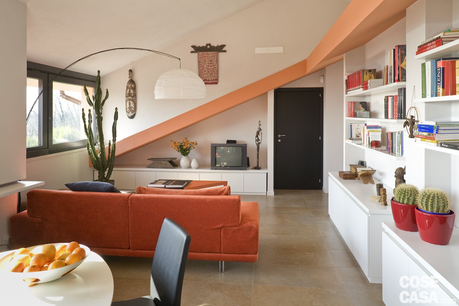 Casa in mansarda. con le soluzioni giuste per gli spazi "bassi ...