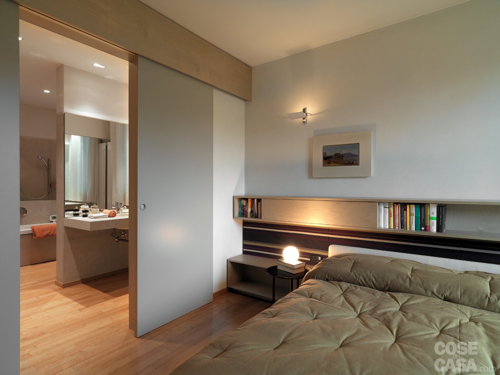 Una casa arredata con pezzi di design e finiture di tendenza ...