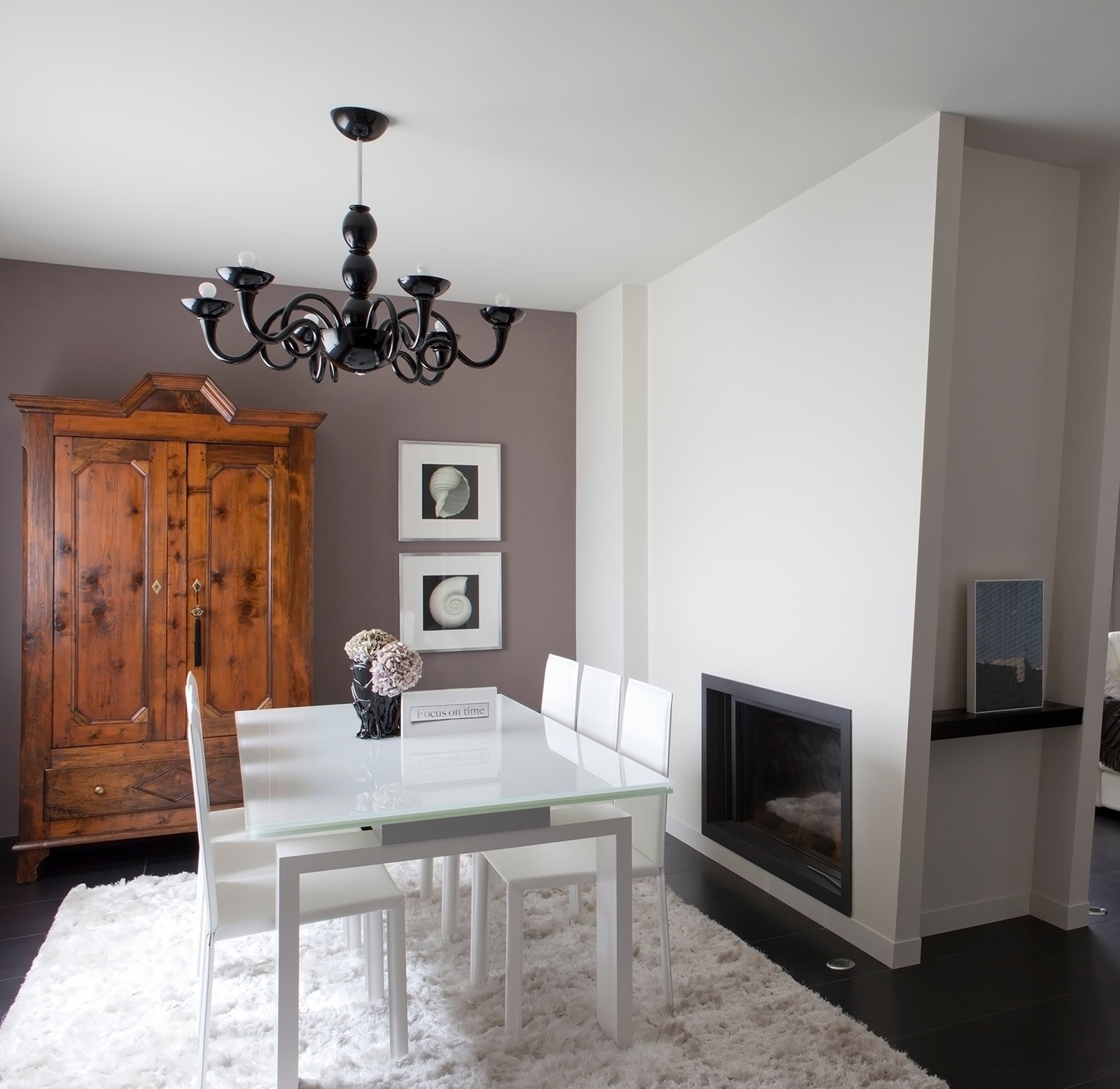 Bianco, grigio, nero per la casa di gusto contemporaneo cose di casa