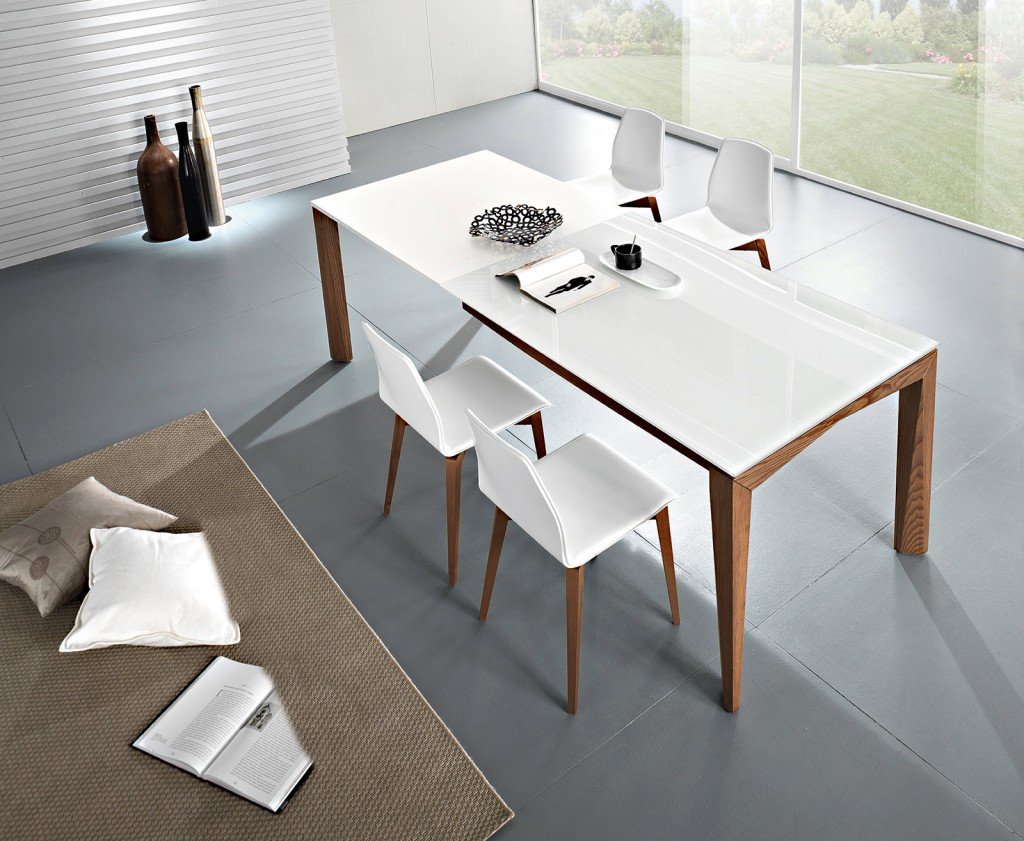 Tavoli maxi per arredare la zona pranzo cose di casa for Gambe tavoli design