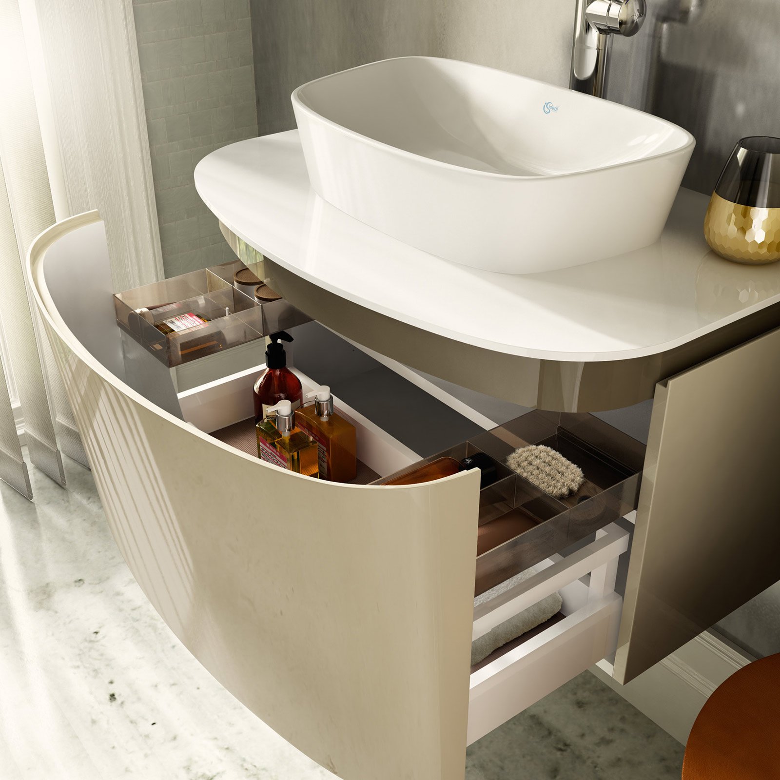 Il nuovo lavabo è d'appoggio cose di casa