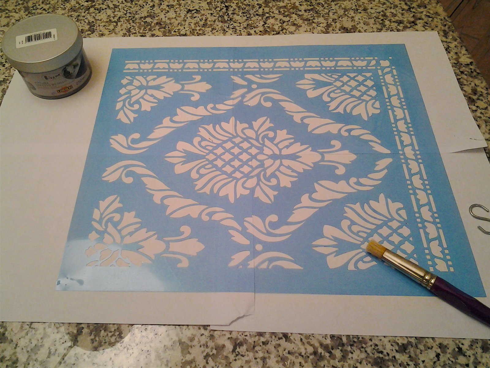Decorare la parete a stencil cose di casa