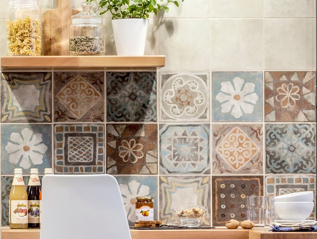 Piastrelle cucina finto legno: cucina stoneware and tile on ... Cucine strette e lunghe