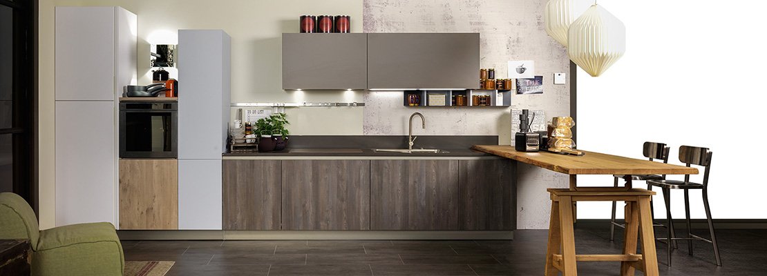 Arredare la cucina. tavolo compreso cose di casa Tavolo cucina dimensioni ridotte