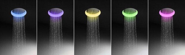Il soffione circolare Meteo_ra di Antonio Lupi è incassato in un supporto di Cristalplant perfettamente integrabile a soffitto, che ne rende fluido l’inserimento e soprattutto nasconde l’elemento tecnico per dare l’impressione che acqua e luce (a led con telecomando) cadano da un foro aperto sul cielo. Il soffione, di acciaio inox satinato, misura L 40 x P 40 x H 10,5 cm. Prezzo su richiesta. www.antoniolupi.it Il soffione circolare Meteo_ra di Antonio Lupi è incassato in un supporto di Cristalplant perfettamente integrabile a soffitto, che ne rende fluido l’inserimento e soprattutto nasconde l’elemento tecnico per dare l’impressione che acqua e luce (a led con telecomando) cadano da un foro aperto sul cielo. Il soffione, di acciaio inox satinato, misura L 40 x P 40 x H 10,5 cm. Prezzo su richiesta. www.antoniolupi.it