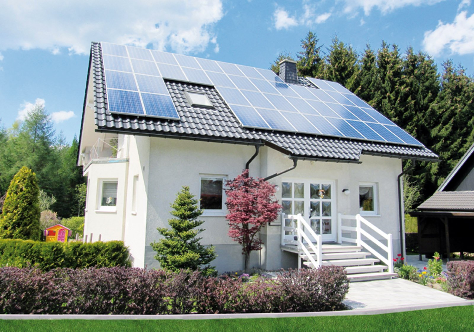 L'impianto fotovoltaico da 3 kW, in promozione da Mr Green fino al 30 novembre 2014, al prezzo di 4.900 euro, Iva e monitoraggio inclusi. www.mr-green.it