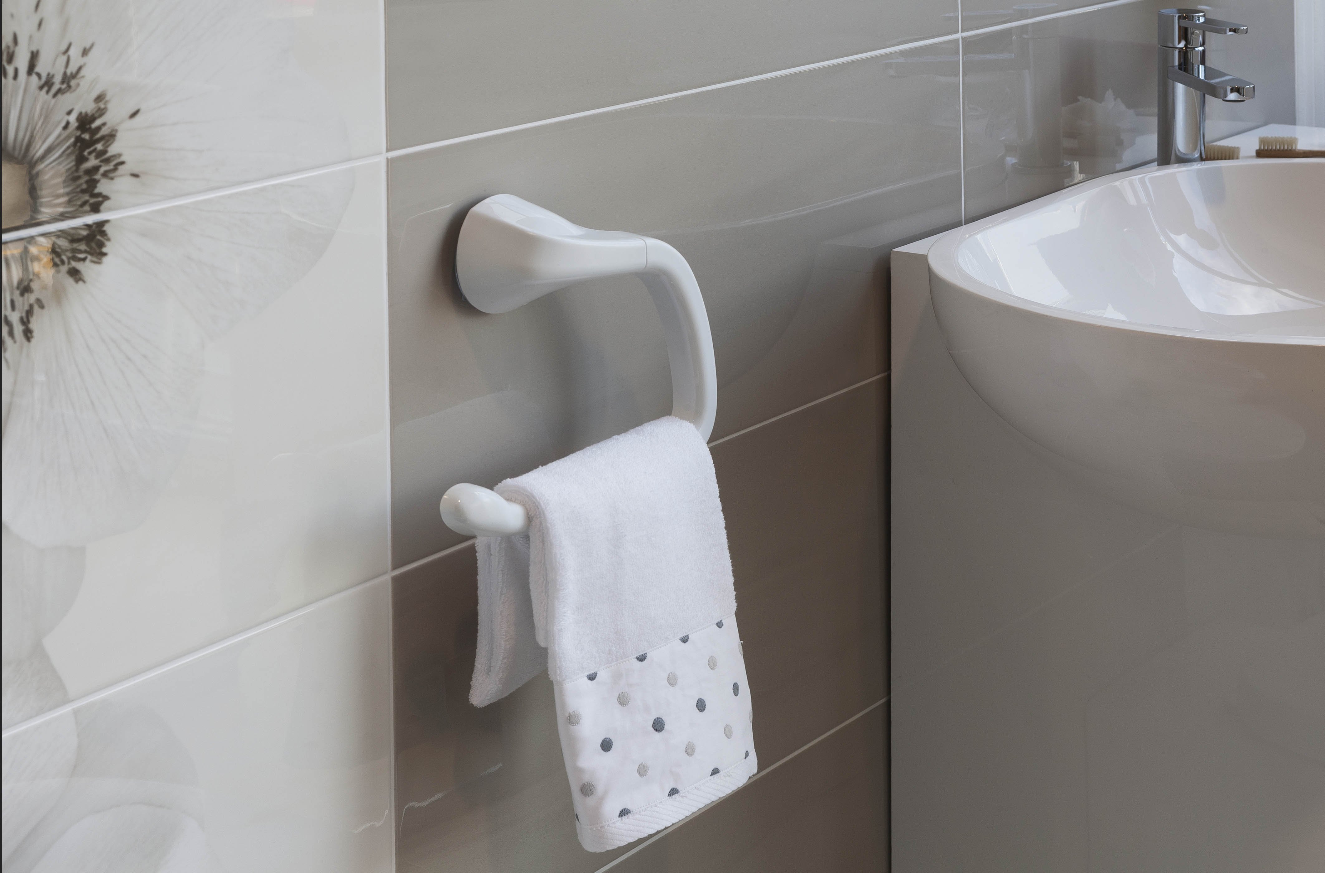 In bagno, accessori senza viti e tasselli cose di casa Porta sapone shabby