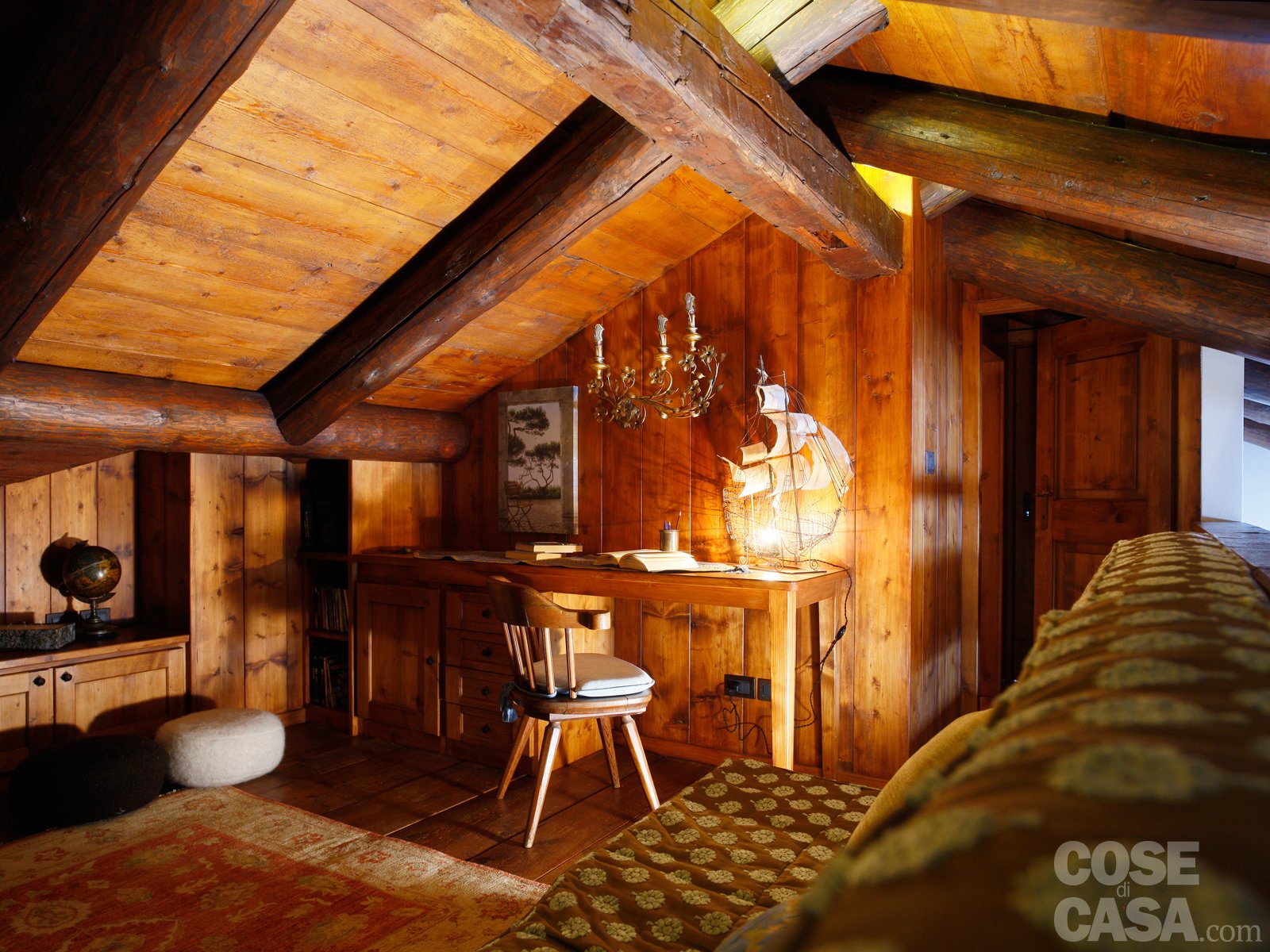 Mansarda tutta legno nuova vita per la casa di montagna for Foto di case antiche