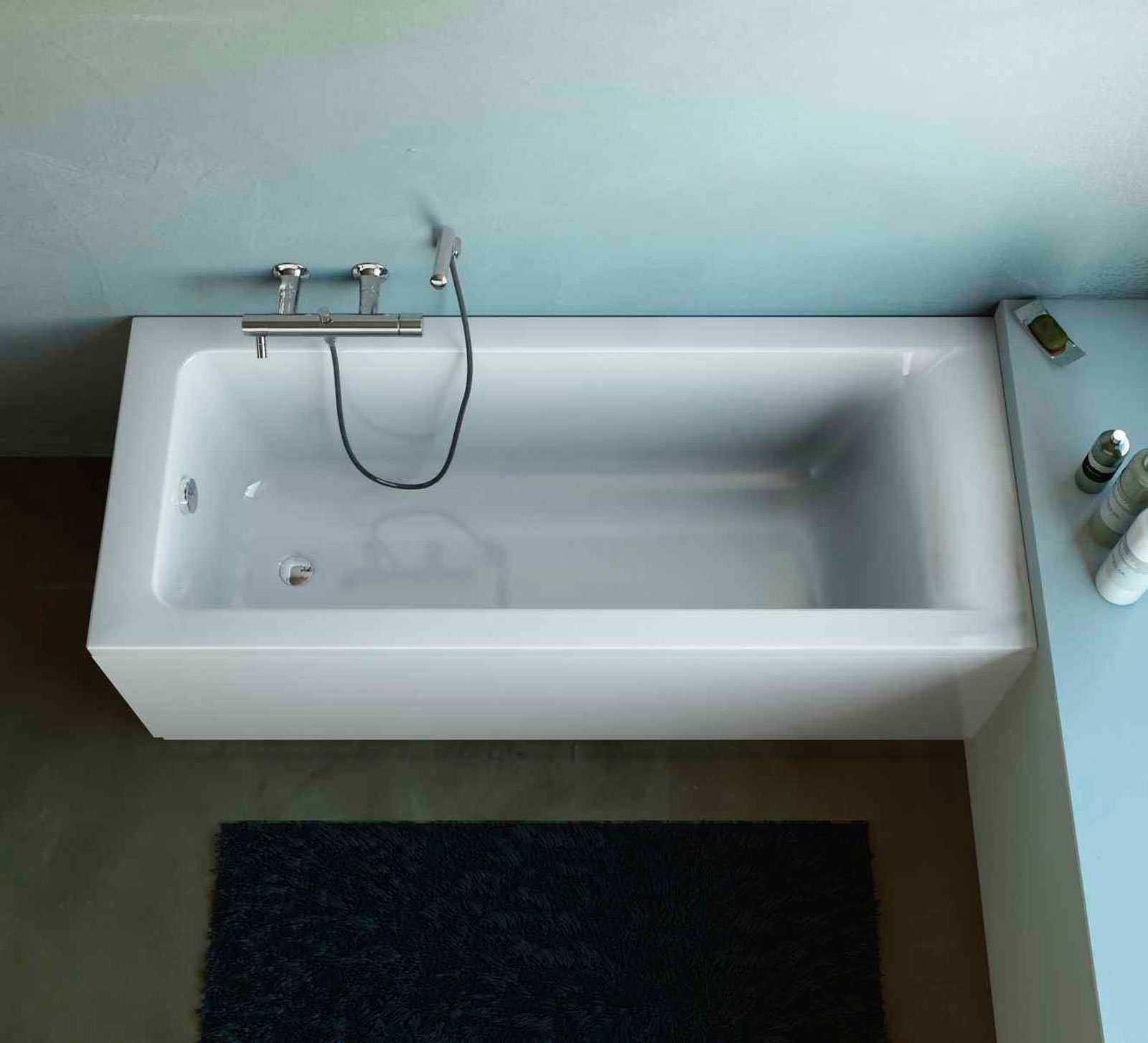Vasche da bagno in acrilico: leggere e antiscivolo, hanno tanti ...