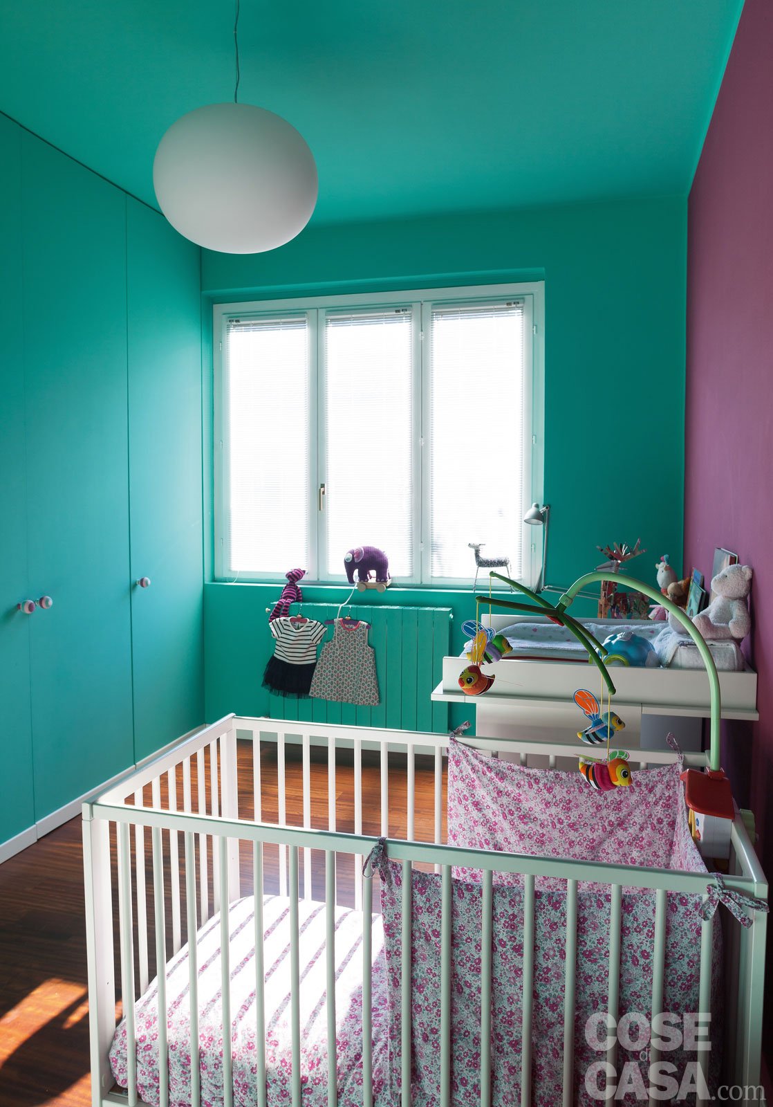 Una casa che punta sui contrasti e sul design cose di casa Soffitto disegno Colore