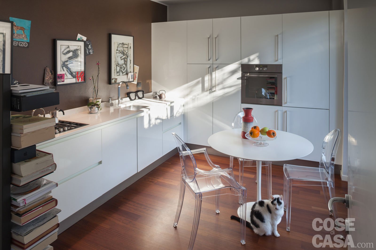 Una casa che punta sui contrasti e sul design cose di casa
