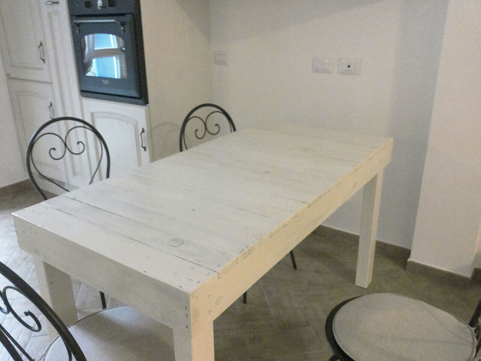 Tavoli fatti con pallet: fai un banco di lavoro per la vostra ...