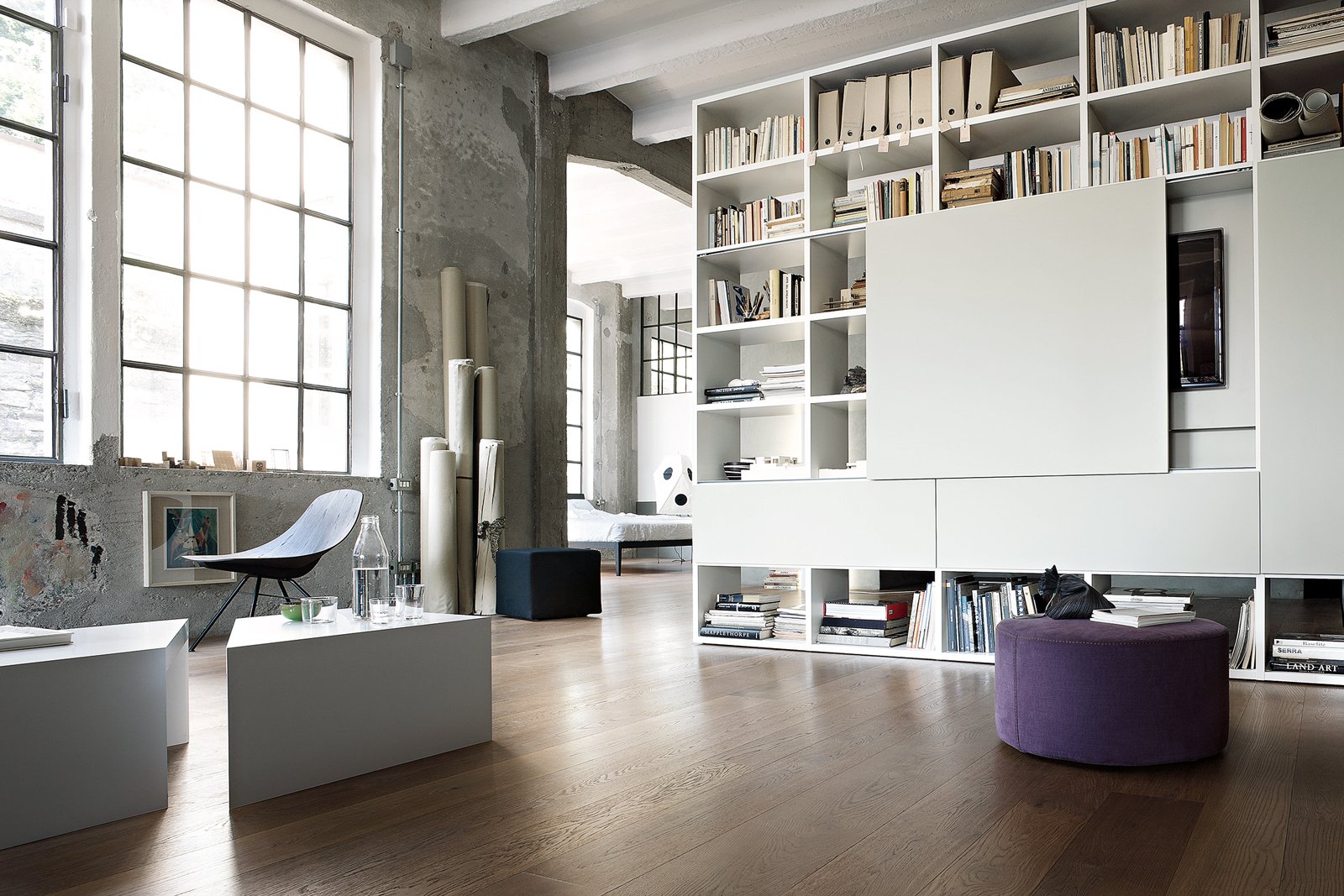 Mobili bassi per soggiorno moderni: arredamento moderno. soggiorno ... Cristalliere in arte povera in lombardia