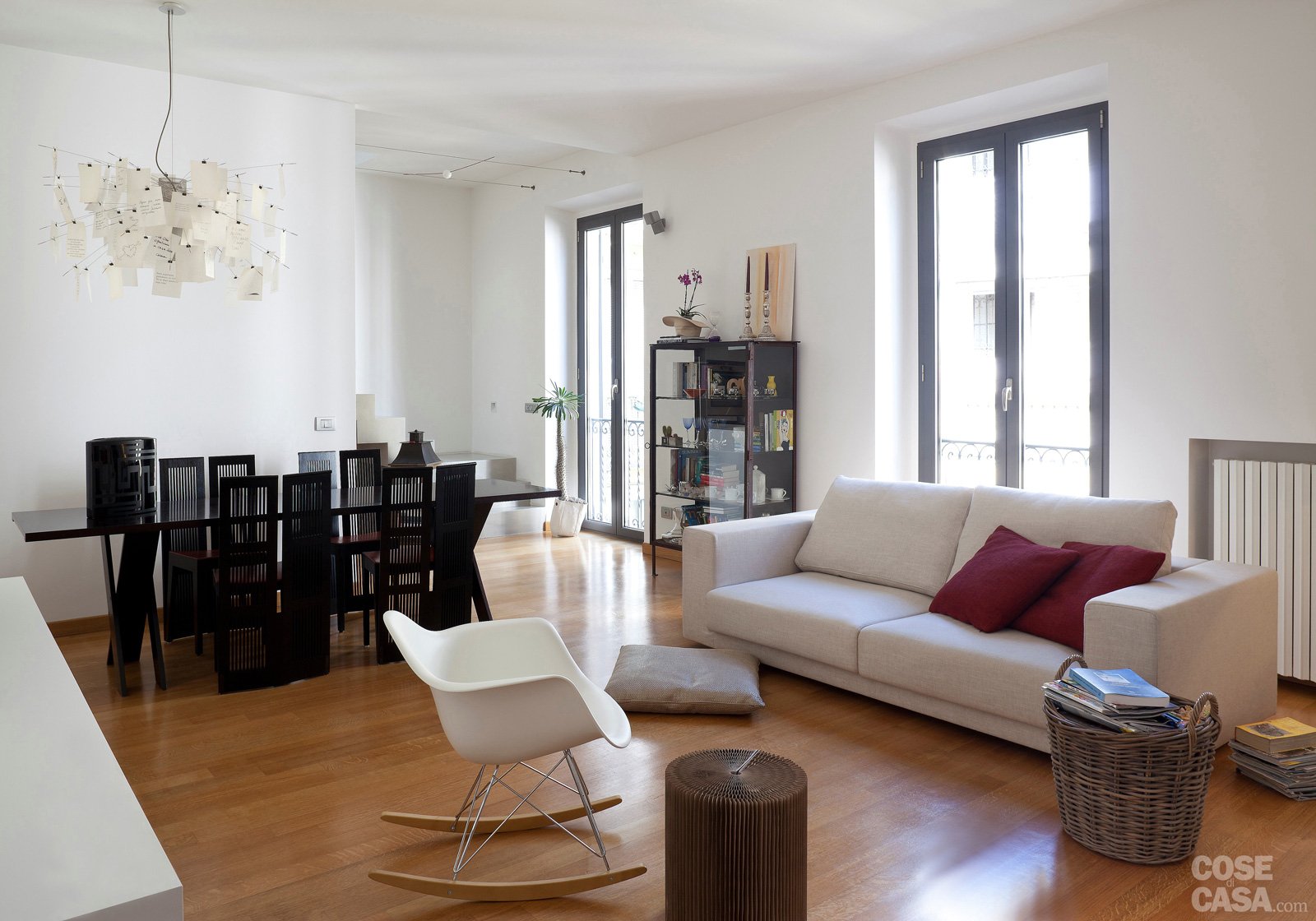 Una casa da copiare: 10 idee tra spunti d'arredo e decor cose di ... 3 quadri sopra il letto
