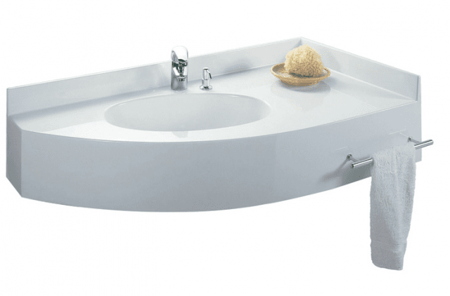 Roma di Technova è un lavabo ad angolo in Pietraluce® su misura. Monoblocco, senza giunti né fessure, con troppopieno e monoforo (o 3 fori) per rubinetto, viene prodotto nella lunghezza massima di 120 cm e può venire ridotto fino ad una lunghezza minima di 90 cm. Perfetto per spazi limitati, ha infatti gli due lati – quelli della profondità – di soli 15 e 60 cm. Prezzo 757 euro, Iva esclusa. www.technova.it Roma di Technova è un lavabo ad angolo in Pietraluce® su misura. Monoblocco, senza giunti né fessure, con troppopieno e monoforo (o 3 fori) per rubinetto, viene prodotto nella lunghezza massima di 120 cm e può venire ridotto fino ad una lunghezza minima di 90 cm. Perfetto per spazi limitati, ha infatti gli due lati – quelli della profondità – di soli 15 e 60 cm. Prezzo 757 euro, Iva esclusa. www.technova.it