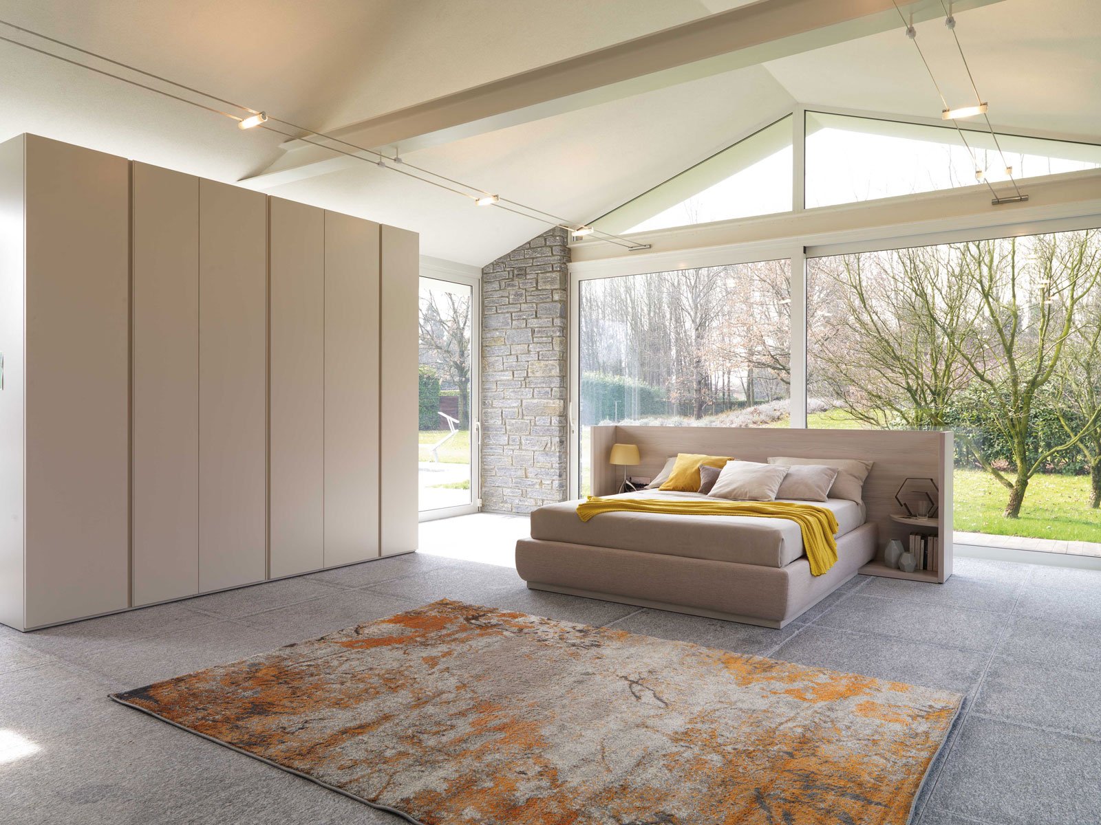 Letti: sobrietà ed eleganza per i nuovi modelli presentati al ... Comodini moderni di design