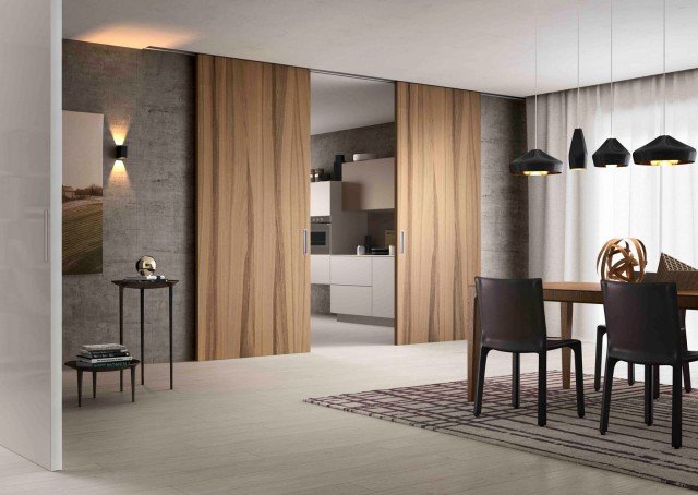 Lignum, il pannello in legno della linea Scenario, si contraddistingue per la dimensione poetica della materia, che si esprime attraverso superfici dal forte impatto visivo, con finiture che richiamano il legno nel suo stato più essenziale e grezzo. Lignum, il pannello in legno della linea Scenario, si contraddistingue per la dimensione poetica della materia, che si esprime attraverso superfici dal forte impatto visivo, con finiture che richiamano il legno nel suo stato più essenziale e grezzo.