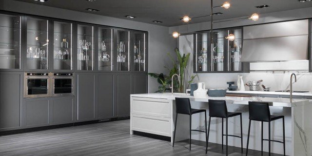 Cucina con vetrina. soprattutto classica o in stile industriale ... Vetrina due ante classica