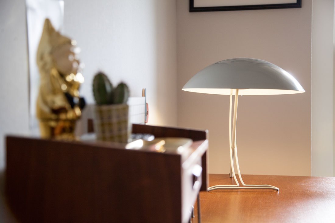 Lampade: fascino vintage e spirito hi tech nelle nuove luci ... Lampada stile anni 50 da tavolo