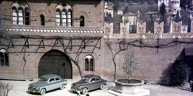 Torri e Motori. Automobili al Borgo Medievale Torri e Motori. Automobili al Borgo Medievale