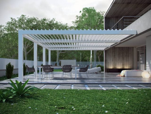 La pergola addossata a parete R610 Pergoklima di BT Group Tende ha struttura di alluminio e copertura a lamelle di alluminio coibentate e insonorizzate internamente con poliuretano, orientabili da 0 a 140 gradi per gestire al meglio la ventilazione naturale e la protezione dai raggi solari e anche dalla pioggia. Realizzabile in modulo unico fino alle dimensioni L 420 x P 600 cm con due soli montanti perimetrali a sezione quadrata (20×20 cm), è motorizzata a bassa tensione e dotata di gronda perimetrale con raccolta dell’acqua integrata nei montanti. Optional aggiuntivi possono essere luci a led, teli a drappeggio, frangisole e vetrate laterali integrabili a chiusure a rullo. Misure a partire da L 200 x P 200 cm. Prezzo a partire da 4.658 euro. www.btgroup.it La pergola addossata a parete R610 Pergoklima di BT Group Tende ha struttura di alluminio e copertura a lamelle di alluminio coibentate e insonorizzate internamente con poliuretano, orientabili da 0 a 140 gradi per gestire al meglio la ventilazione naturale e la protezione dai raggi solari e anche dalla pioggia. Realizzabile in modulo unico fino alle dimensioni L 420 x P 600 cm con due soli montanti perimetrali a sezione quadrata (20×20 cm), è motorizzata a bassa tensione e dotata di gronda perimetrale con raccolta dell’acqua integrata nei montanti. Optional aggiuntivi possono essere luci a led, teli a drappeggio, frangisole e vetrate laterali integrabili a chiusure a rullo. Misure a partire da L 200 x P 200 cm. Prezzo a partire da 4.658 euro. www.btgroup.it