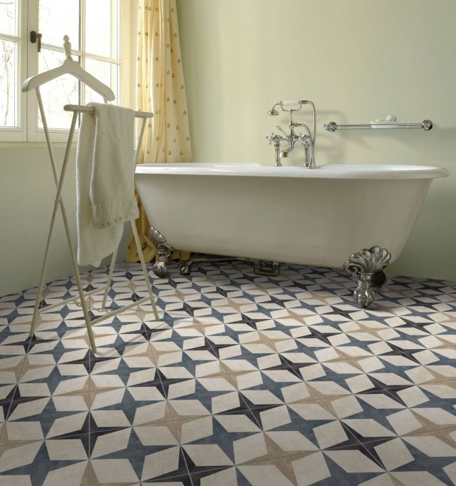 London, di Faetano Del Conca, in gres porcellanato a tutta massa, è una collezione dedicata al mondo delle cementine ed è disponibile in cinque decori venduti singolarmente (Camden, Soho, Whitechapel e Mayfair) e quattro colori base in abbinamento. Le piastrelle sono proposte nella dimensione di 20x20 cm. London, di Faetano Del Conca, in gres porcellanato a tutta massa, è una collezione dedicata al mondo delle cementine ed è disponibile in cinque decori venduti singolarmente (Camden, Soho, Whitechapel e Mayfair) e quattro colori base in abbinamento. Le piastrelle sono proposte nella dimensione di 20x20 cm.