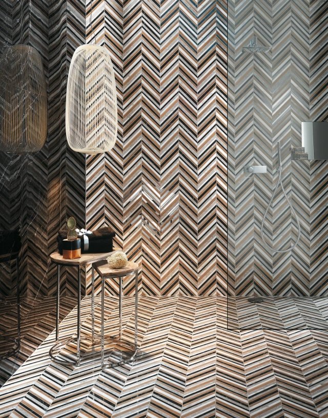 Roma Diamond, di Fap Ceramiche, è una serie dedicata al fascino del marmo lucido. Disponibile con finitura matt o satinata, è declinata in diverse varianti cromatiche e di formato, fra cui il mosaico spinato nelle dimensioni di 25,5x29,5 cm. Roma Diamond, di Fap Ceramiche, è una serie dedicata al fascino del marmo lucido. Disponibile con finitura matt o satinata, è declinata in diverse varianti cromatiche e di formato, fra cui il mosaico spinato nelle dimensioni di 25,5x29,5 cm.