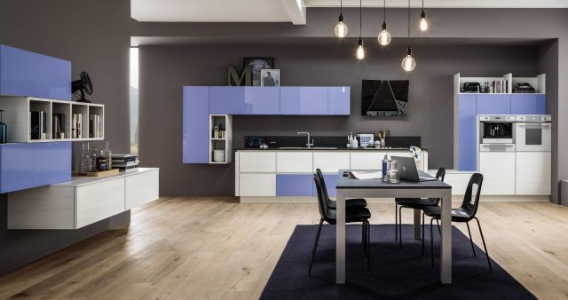 Mango di Arrex è realizzata in laminato frassinato colore bianco Artico illuminato dagli elementi Timo nel colore Nuvola lucido: insieme formano la composizione colorata più richiesta e venduta. Un modulo base da 60 cm costa 146,40 euro. www.arrex.it Mango di Arrex è realizzata in laminato frassinato colore bianco Artico illuminato dagli elementi Timo nel colore Nuvola lucido: insieme formano la composizione colorata più richiesta e venduta. Un modulo base da 60 cm costa 146,40 euro. www.arrex.it