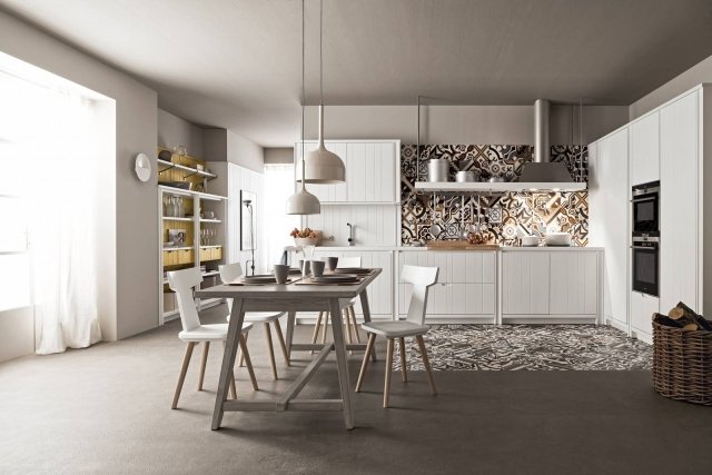 Maestrale 4 di Scandola Mobili ha uno sviluppo angolare ed è la cucina colorata più richiesta e venduta. Tutti gli arredi sono realizzati in pregiato legno massello di abete laccato nella finitura Gesso; il mobile dispensa giallo Senape illumina l'intera composizione e crea una continuità con il living. Un modulo base da 60 cm con anta costa 497,76 euro. www.scandolamobili.it Maestrale 4 di Scandola Mobili ha uno sviluppo angolare ed è la cucina colorata più richiesta e venduta. Tutti gli arredi sono realizzati in pregiato legno massello di abete laccato nella finitura Gesso; il mobile dispensa giallo Senape illumina l'intera composizione e crea una continuità con il living. Un modulo base da 60 cm con anta costa 497,76 euro. www.scandolamobili.it