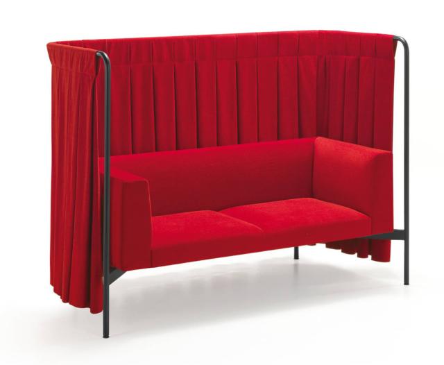 Snowsofa di Caimi, design Sezgin Aksu, èil divano ergonomico a schienale alto dotato di una tenda arricciata realizzata in tessuto acustico Snowsound Fiber, un tessuto che garantisce privacy e comfort sia visivo sia acustico. www.caimi.com Snowsofa di Caimi, design Sezgin Aksu, èil divano ergonomico a schienale alto dotato di una tenda arricciata realizzata in tessuto acustico Snowsound Fiber, un tessuto che garantisce privacy e comfort sia visivo sia acustico. www.caimi.com