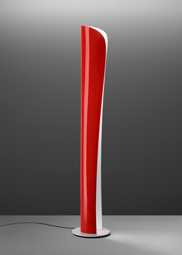 piantana monoblocco Cadmo di Artemide in acciaio rosso e bianco piantana monoblocco Cadmo di Artemide in acciaio rosso e bianco
