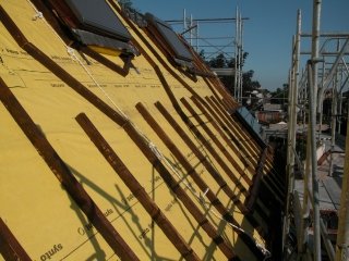camera ventilazione. Palcatura, tubi di ferro camera ventilazione. Palcatura, tubi di ferro