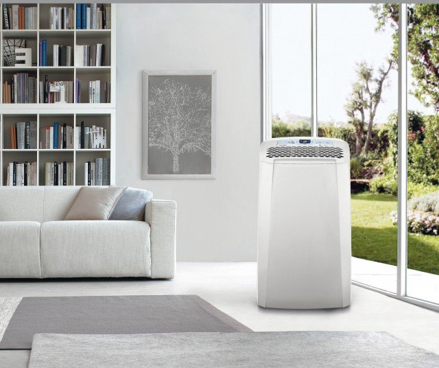 climatizzatore portatile Pinguino PAC CN 86 Silent di De’Longhi in classe di efficienza energetica A. climatizzatore portatile Pinguino PAC CN 86 Silent di De’Longhi in classe di efficienza energetica A.