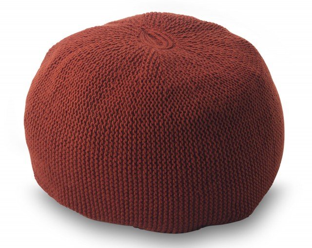 Ispirata alle atmosfere scandinave, la seduta è in maglia di lana con lavorazione chain in 30% lana e 70% acrilico con interno in tnt; misura Ø 60 cm e costa 229 euro Nord, coll. Season 4 di Doimo Decor Ispirata alle atmosfere scandinave, la seduta è in maglia di lana con lavorazione chain in 30% lana e 70% acrilico con interno in tnt; misura Ø 60 cm e costa 229 euro Nord, coll. Season 4 di Doimo Decor