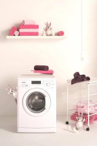 La lavatrice LEI 1208 di Ignis ha programmi speciali espressamente studiati per i capi bianchi e neri e per non danneggiare i colori. Misura L 59,5 x P 56,5 x H 85 cm. Prezzo 499 euro www.ignis.it La lavatrice LEI 1208 di Ignis ha programmi speciali espressamente studiati per i capi bianchi e neri e per non danneggiare i colori. Misura L 59,5 x P 56,5 x H 85 cm. Prezzo 499 euro www.ignis.it