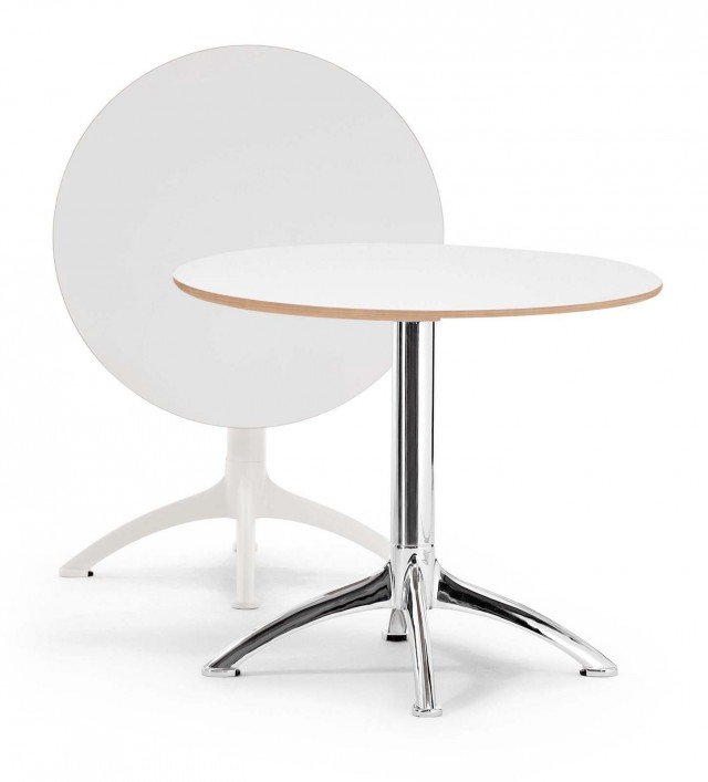 Ha il piano a ribalta il tavolino con base in acciaio cromato o laccato che misura Ø 70 x H 71 cm; verniciato bianco con piano in laminato HPL colore bianco, costa 462 euro K4 di Segis Ha il piano a ribalta il tavolino con base in acciaio cromato o laccato che misura Ø 70 x H 71 cm; verniciato bianco con piano in laminato HPL colore bianco, costa 462 euro K4 di Segis