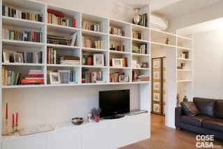 libreria parete attrezzata bianca casa 80 mq