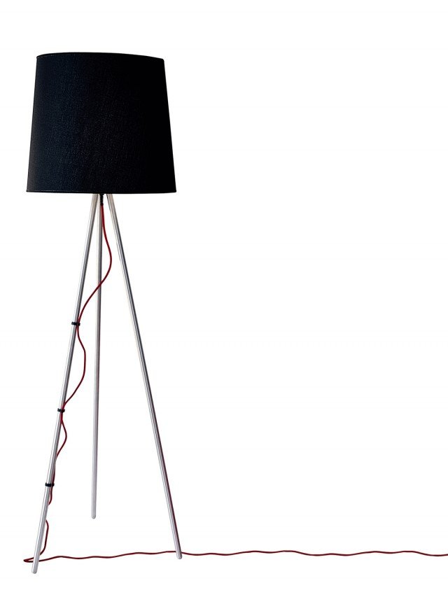 lampada Eva di Martinelli Luce in alluminio e tessuto lampada Eva di Martinelli Luce in alluminio e tessuto
