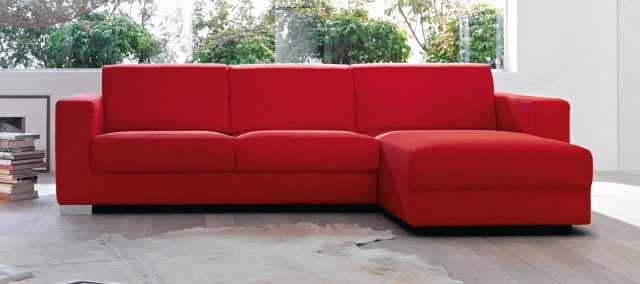 Disponibile sia nella versione fissa sia componibile, il divano Secret di Doimo Salotti con rivestimento sfoderabile misura L 266 x P 100/164 x H 100 cm: Prezzo versione base: 1.419 euro. www.doimosalotti.it Disponibile sia nella versione fissa sia componibile, il divano Secret di Doimo Salotti con rivestimento sfoderabile misura L 266 x P 100/164 x H 100 cm: Prezzo versione base: 1.419 euro. www.doimosalotti.it