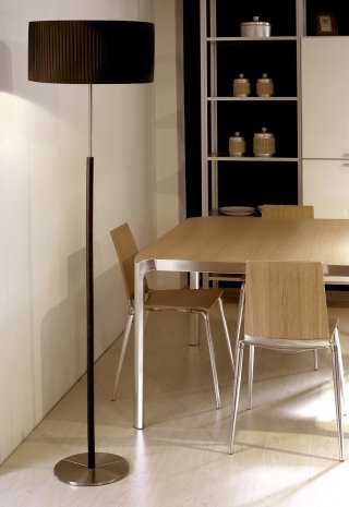 piantana Hotel Roma 1468.50 collez. Urban di Sforzin in wengé e nichel testa di moro piantana Hotel Roma 1468.50 collez. Urban di Sforzin in wengé e nichel testa di moro