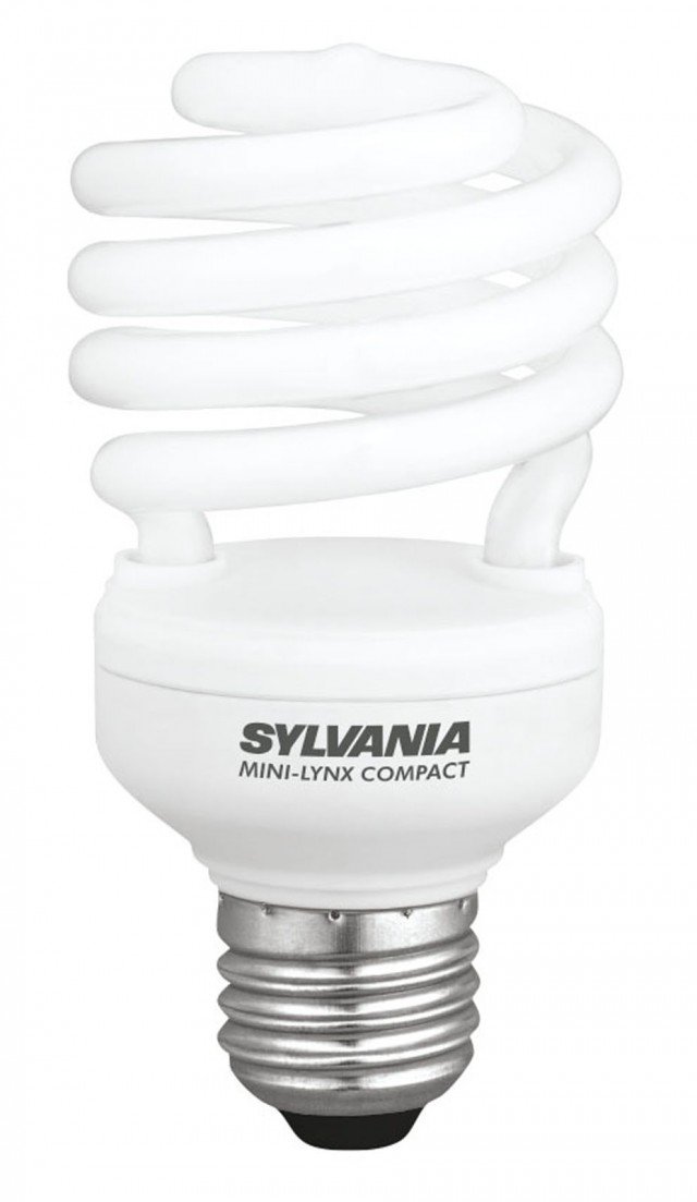 Di lunga durata, la lampadina fluorescente Mini Lynx Spiral FC T2 20W E27 di Sylvania (www.sylvania.com) garantisce una luce calda. Prezzo 6,50 euro Di lunga durata, la lampadina fluorescente Mini Lynx Spiral FC T2 20W E27 di Sylvania (www.sylvania.com) garantisce una luce calda. Prezzo 6,50 euro