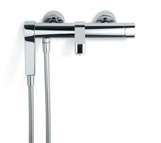 gruppo vasca esterno Tool di Mamoli con miscelatore monocomando in finitura cromo completo di doccetta gruppo vasca esterno Tool di Mamoli con miscelatore monocomando in finitura cromo completo di doccetta