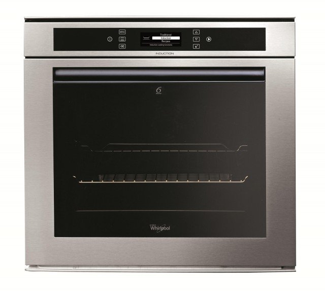 Dispone anche del sistema di cottura a induzione il forno multifunzione 6° Senso Induzione di Whirlpool con funzioni di cottura Ready2Cook per evitare il preriscaldamento e cottura multilivello per cuocere tre pietanze insieme. In classe di efficienza energetica A -40%, misura L 59,5 x P 56,4 x H 59,5 cm. Prezzo da rivenditore. www.whirlpool.it Dispone anche del sistema di cottura a induzione il forno multifunzione 6° Senso Induzione di Whirlpool con funzioni di cottura Ready2Cook per evitare il preriscaldamento e cottura multilivello per cuocere tre pietanze insieme. In classe di efficienza energetica A -40%, misura L 59,5 x P 56,4 x H 59,5 cm. Prezzo da rivenditore. www.whirlpool.it