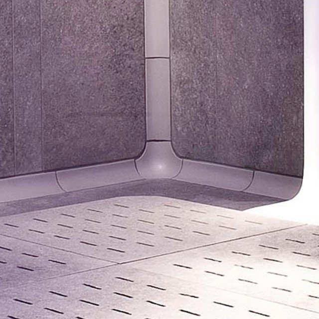 battiscopa Collezione Wire System di Tagina misura L 30,5 x H 7 cm in ceramica battiscopa Collezione Wire System di Tagina misura L 30,5 x H 7 cm in ceramica