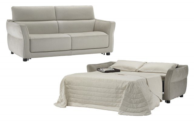 CLASSICA può essere dotato del sistema con doppio letto che consente di usare contemporaneamente il divano e un letto singolo. Un modello tre posti compatto e confortevole Notturno di Divani&divani by Natuzzi; ha il poggiatesta reclinabile manualmente per un relax totale. Misura L 203 x P 103/201 x H 76/94 cm. Per la versione base prezzo 2.070 euro. www.divaniedivani.it CLASSICA può essere dotato del sistema con doppio letto che consente di usare contemporaneamente il divano e un letto singolo. Un modello tre posti compatto e confortevole Notturno di Divani&divani by Natuzzi; ha il poggiatesta reclinabile manualmente per un relax totale. Misura L 203 x P 103/201 x H 76/94 cm. Per la versione base prezzo 2.070 euro. www.divaniedivani.it