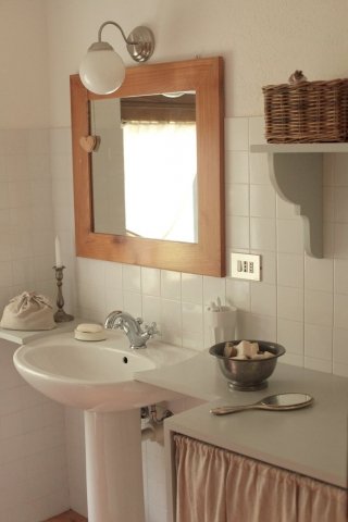 simonetta-chiarugi-bagno1 simonetta-chiarugi-bagno1