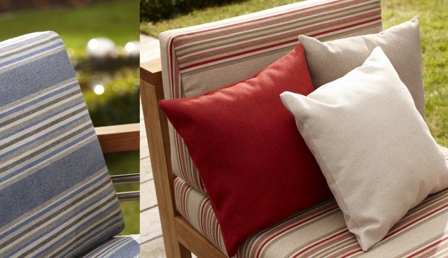 La nuova collezione Sunbrella® Renaissance di Dickson, composta fino al 50% da fibre acriliche riciclate tinte in massa, propone una linea di prodotti coordinabili declinata in tre versioni, per un totale di 16 articoli: a tinta unita (Heritage), a righe (Parker) o con motivi spigati (Sax). Prezzo da rivenditore. La linea Parker della collezione Sunbrella® Renaissance ha sapore vagamente vintage, rivisitato secondo il gusto contemporaneo, per applicazioni outdoor sempre più piacevoli, confortevoli e rispettose dell’ambiente. Prezzo da rivenditore. www.sunbrella.com, www.dickson-constant.it La nuova collezione Sunbrella® Renaissance di Dickson, composta fino al 50% da fibre acriliche riciclate tinte in massa, propone una linea di prodotti coordinabili declinata in tre versioni, per un totale di 16 articoli: a tinta unita (Heritage), a righe (Parker) o con motivi spigati (Sax). Prezzo da rivenditore. La linea Parker della collezione Sunbrella® Renaissance ha sapore vagamente vintage, rivisitato secondo il gusto contemporaneo, per applicazioni outdoor sempre più piacevoli, confortevoli e rispettose dell’ambiente. Prezzo da rivenditore. www.sunbrella.com, www.dickson-constant.it