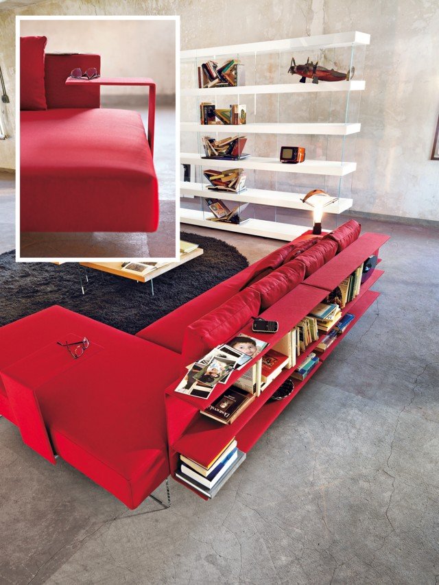 Air di Lago, applica il concetto di modularità oltre alle sedute e agli schienali, intercambiabili grazie a un innovativo sistema di aggancio, anche agli accessori come tavolino, cuscini e braccioli. Segno distintivo della collezione è la sospensione della struttura con lastre di cristallo. Una struttura portante in alluminio il facile assemblaggio di sedute, schienali e braccioli di diverse dimensioni. Gli accessori sono agganciabili con le stesse staffe dei divani, che permettono il posizionamento variabile a seconda delle possibilità della composizione. Hanno una struttura metallica in diverse dimensioni e sono rivestiti in cotone ecologico, cotone naturale oppure in pelle in una vasta gamma di colori. Misure: schienali-libreria L 110.4 x H 46 cm. Prezzo della versione in cotone ecologico 676 euro a modulo. Tavolino L 36,8 x P 23 x H 41,4 cm. Prezzo nella versione in cotone ecologico 248 euro. www.lago.it Air di Lago, applica il concetto di modularità oltre alle sedute e agli schienali, intercambiabili grazie a un innovativo sistema di aggancio, anche agli accessori come tavolino, cuscini e braccioli. Segno distintivo della collezione è la sospensione della struttura con lastre di cristallo. Una struttura portante in alluminio il facile assemblaggio di sedute, schienali e braccioli di diverse dimensioni. Gli accessori sono agganciabili con le stesse staffe dei divani, che permettono il posizionamento variabile a seconda delle possibilità della composizione. Hanno una struttura metallica in diverse dimensioni e sono rivestiti in cotone ecologico, cotone naturale oppure in pelle in una vasta gamma di colori. Misure: schienali-libreria L 110.4 x H 46 cm. Prezzo della versione in cotone ecologico 676 euro a modulo. Tavolino L 36,8 x P 23 x H 41,4 cm. Prezzo nella versione in cotone ecologico 248 euro. www.lago.it